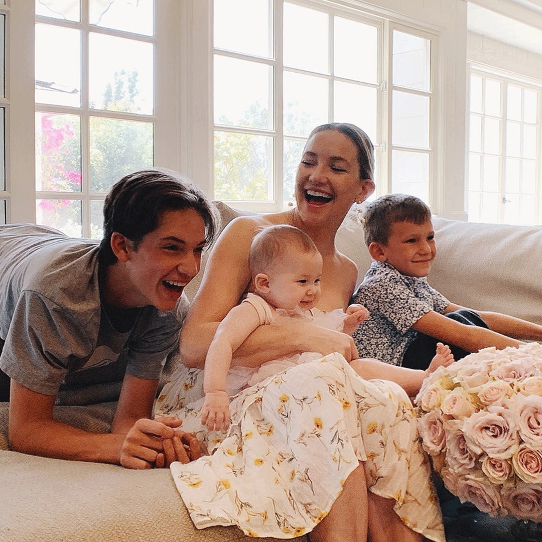 Kate Hudson Joking That She Has 3,000 Kids Is Totally Relatable - E
